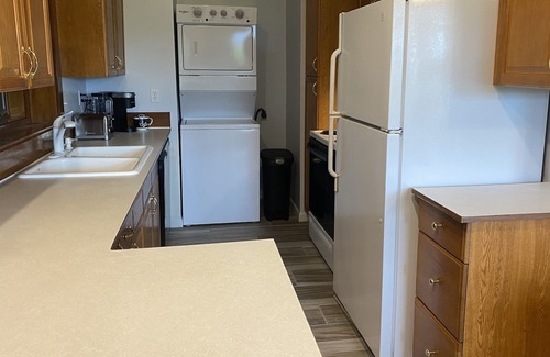 North Douglas Apartment | Fall special! Check the Tide! Stroll the flats! See eagles rest on Marker 17!