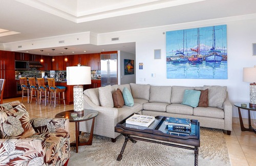 Honokowai Condo | FALL SPECIAL K1019: Rare Honua Kai Penthouse~ Panoramic Ocean Views, Private BBQ