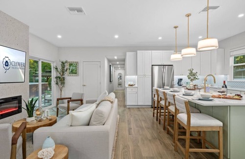 Bradenton House | Fall Special! Lux Stay with Amazing Outdoors