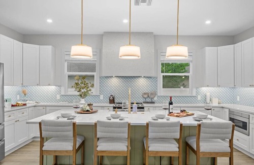 Bradenton House | Fall Special! Lux Stay with Amazing Outdoors