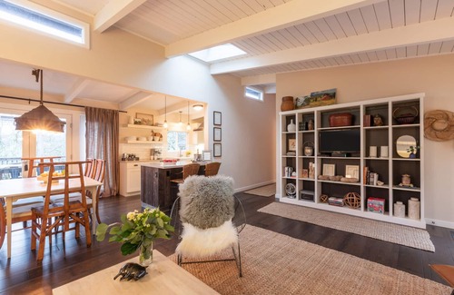 Glen Ellen House | Fall-Winter Months Available! Sonoma Valley, Renovated, Walk to Restaurants&Wine