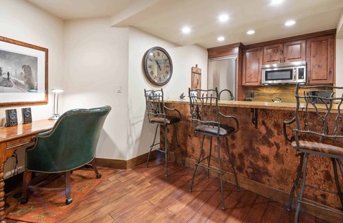 Vail Condo | Fallridge 317 - Warm Two Bedroom