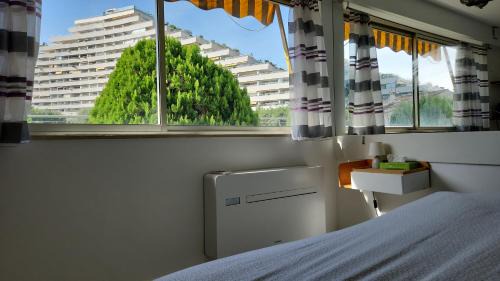 Villeneuve Loubet Beach Apartment | FAME - Marina baie des Anges