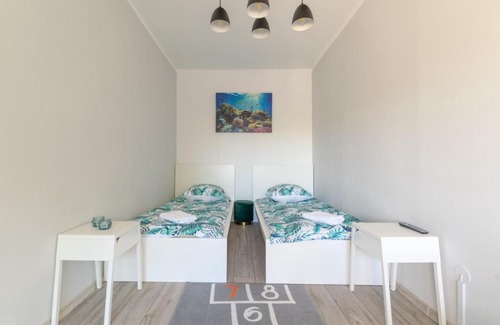 Gdynia Apartment | Familia Apartament na wzgórzu z sauną i salą zabaw dla dzieci