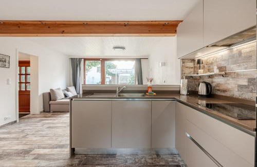 Billstedt Apartment | Familien Oase mit Jacuzzi und Garten