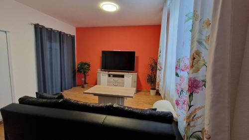 Baerenstein Apartment | Familienfreundliche große Fewo Peter in Bärenstein bis 5 Personen