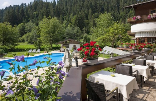 Sonnenberg House | Familienzimmer »abendsonne« Midstay - Hotel Haflingerhof