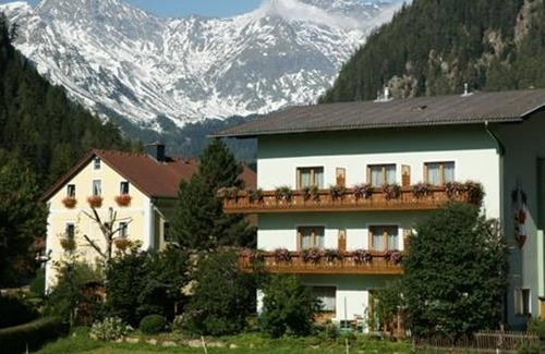 Mallnitz Cottage | Familienzimmer - Pension Jägerhof