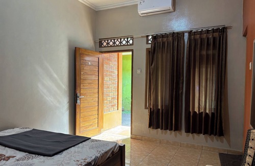 Cipatujah Hotel | Family 24 Hotel near Pantai Cipatujah