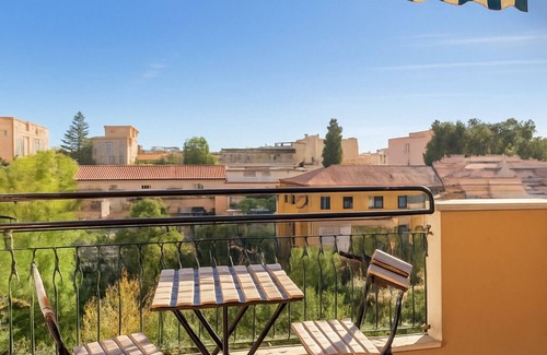Roquebrune-Cap-Martin Condo | Family 2BR apt, sea view & parking