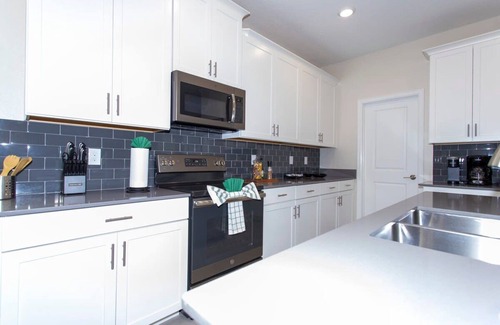 Kissimmee House | Family 5bd w/Pool Spa and Near Disney 2767