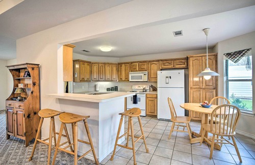 Alba House | Family Alba Home w/Boat Dock on Lake Fork!