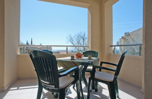 Petrovac Apartment | Family and couple-friendly apartment in Petrovac with the view