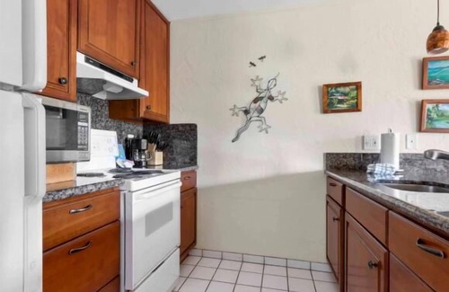 Wailua Apartment | Family and Friends Vacation! Spacious Pool View Suite + Living Area and Kitchen