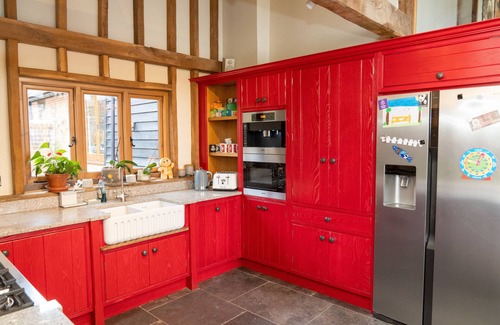 Bletchingley House | Family and Pet friendly, converted barn in peaceful and picturesque setting