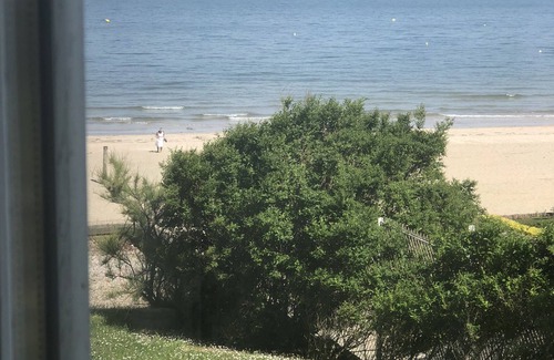 Trouville-sur-Mer Apartment | Family apartment by the beach