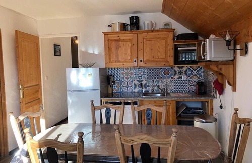Saint-Jean-d'Arves Apartment | Family apartment sleeps 8, mountain view Sybelles area