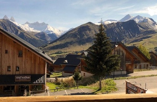 Saint-Jean-d'Arves Apartment | Family apartment sleeps 8, mountain view Sybelles area