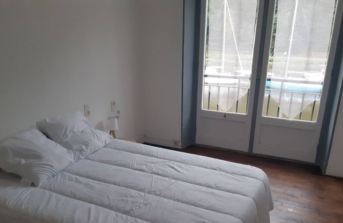Port de St Goustan Apartment | Family apartment on the Quays of St Goustan