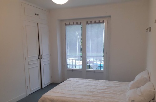 Port de St Goustan Apartment | Family apartment on the Quays of St Goustan