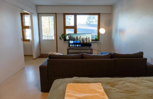 Rovaniemi Apartment | Family apartment with balcony for six