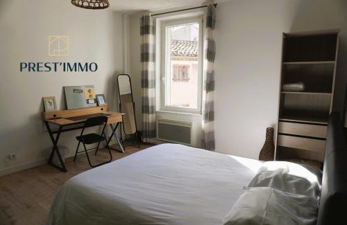 Centre Historique Apartment | Family' appart Narbonne Centre-ville Clim Wi-fi 2 chambres
