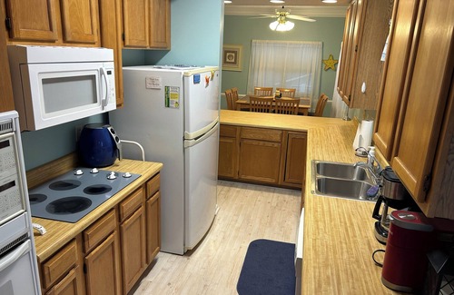 Surfside Beach House | Family beach vacation! Perfect location FUN at beach, pool, waterpark, fishing