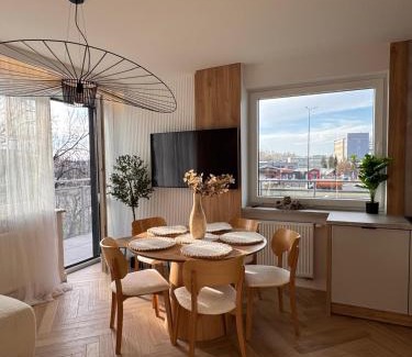 Ursynow Apartment | Family & Business Apartments PREMIUM SPA No 3 - 2 Bedroom with Private Jacuzzi, Balcony, Parking