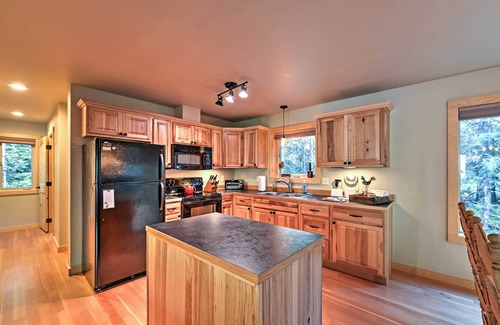 Hope Cabin | Family Cabin: Explore Alaska's Favorite Playground