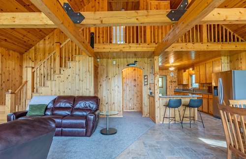 Big Lake Cabin | Family cabin on the shores of Big Beaver Lake - Drive, Fly or Snowmachine!n