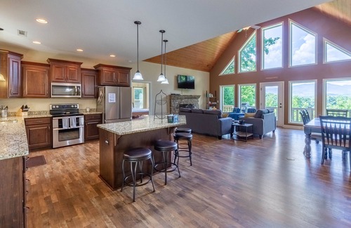 Whittier House | Family cabin with hot tub, mountain views, game room, near National Park!