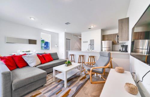 Golden Glades Apartment | Family Comfort Near Top Spots-Relaxing Stay for Everyone