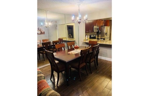 Ojus Condo | family condo minutes away from everything