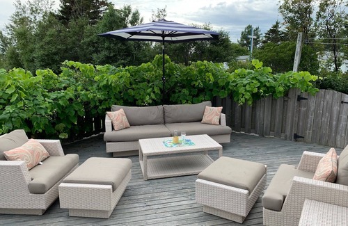 Cap-Pele Ski Chalet | Family cottage by the ocean in Maritimes. Pet-friendly!