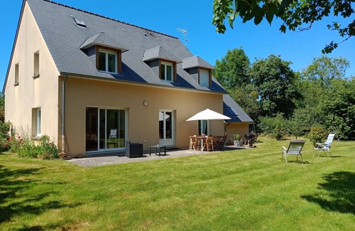 Dragey-Ronthon House | FAMILY COTTAGE in the bay of M'ont St Michel
