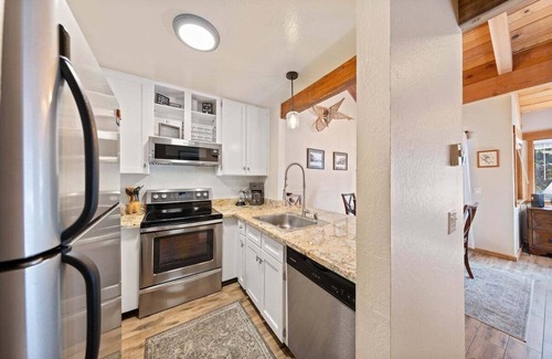 Tahoe Woods Condo | Family Enjoyment at Granlibakken Year round pool, sauna, hot tub