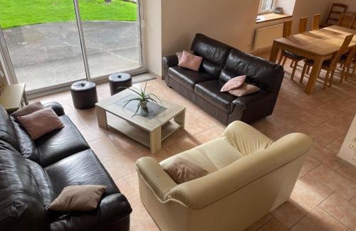 Isigny-le-Buat House | Family Escape with Terrace, cleaning included