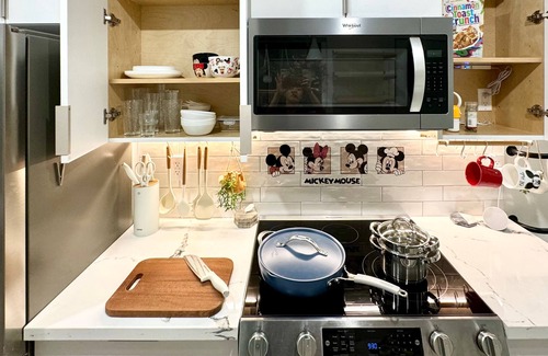 Cambrian House | Family Favorite-Mickey Dream Loft + TREE house, A Tiny Home Adventure