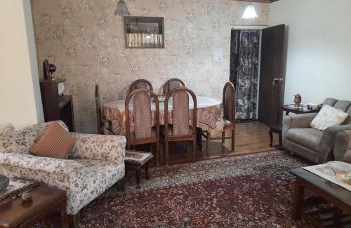Srinagar House | Family Floor at Riverside B&B