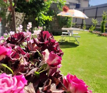 Srinagar House | Family Floor at Riverside B&B
