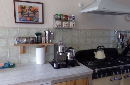 La Chapelle Montbrandeix Cottage | Family Friendly in Idyllic Setting with Private Pool and Large Garden.
