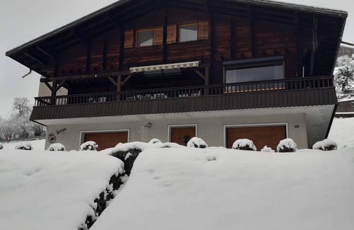 Les Villards-sur-Thones Ski Chalet | Family chalet 2 to 10 pers. CLIM & SAUNA. Between ANNECY and the ARAVIS