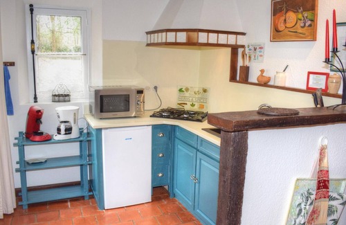 Souvigny-de-Touraine Cottage | Family-Friendly Cottage with Fireplace, Forest, and Playground near Amboise