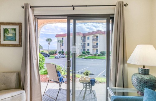 St. Augustine Beach Condo | Family Friendly Condo, First Floor, close to Beach Access, Heated Pool, Jacuzzi, Lighted Tennis