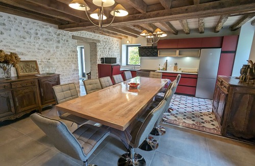 Aulnay-la-Riviere Cottage | Family-Friendly Getaway: Heated Pool, Garden, Near Fontainebleau & Paris