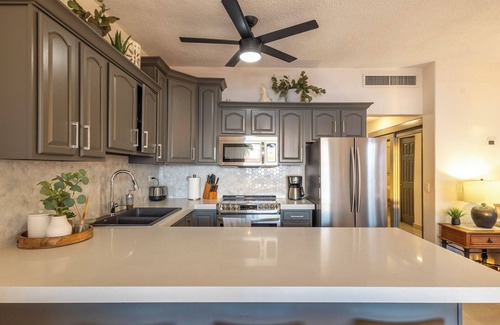 San Jose del Cabo Condo | Family Friendly Las Olas Oceanfront Remodeled 2BR Steps to Surf, Sand & Dining!