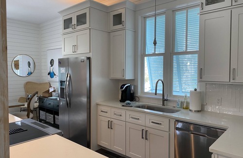Sunnyside House | Family-friendly, across from the family pool/park. Steps from the beach