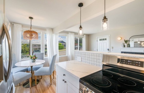 Fairmount Park House | Family-friendly 2 bed home with yard in West Seattle