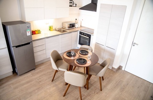 Central Business District Apartment | Family friendly 2 bedroom apartment with a pool and gym