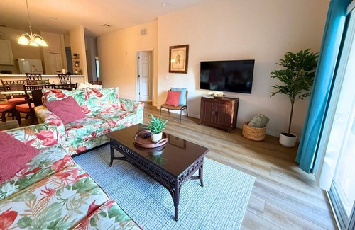 Bahama Bay Condo | Family-Friendly 2BR Bahama Bay Condo Minutes to Disney & Sports Park